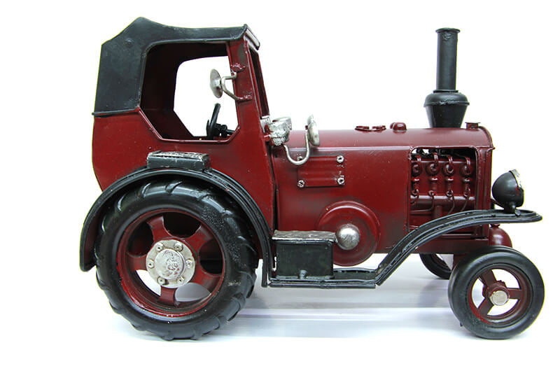 Vintage Kırmızı Traktör Modeli