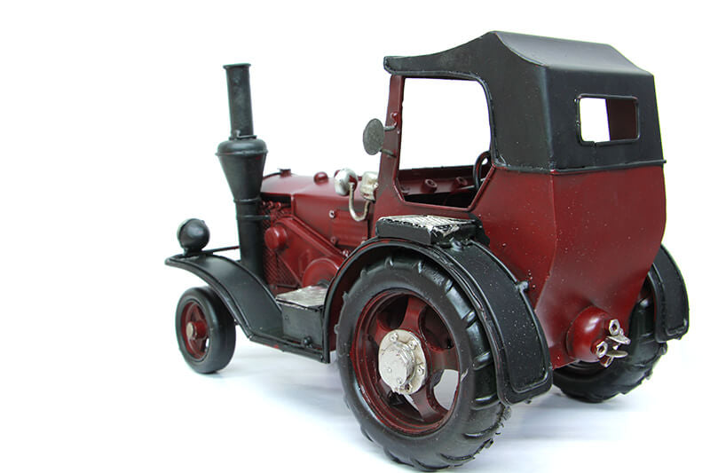 Vintage Kırmızı Traktör Modeli